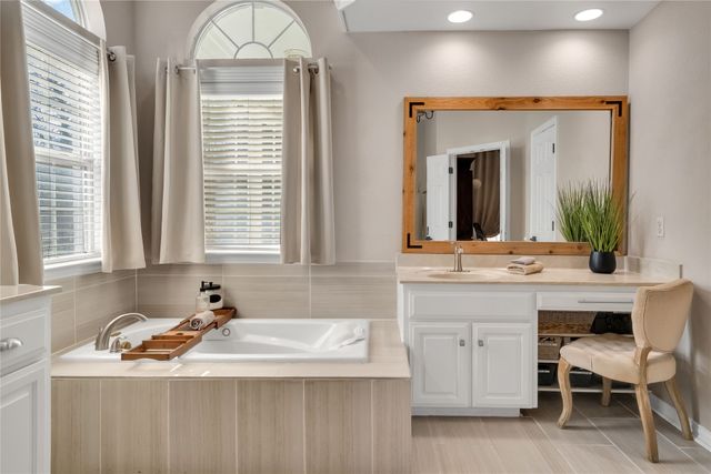 192 County Road 3133, Decatur, TX 76234