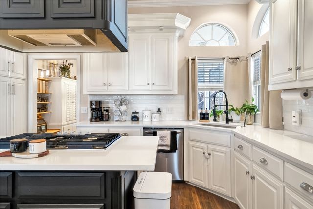 192 County Road 3133, Decatur, TX 76234