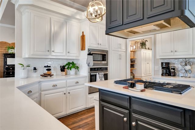 192 County Road 3133, Decatur, TX 76234