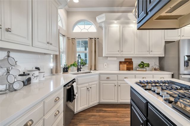 192 County Road 3133, Decatur, TX 76234