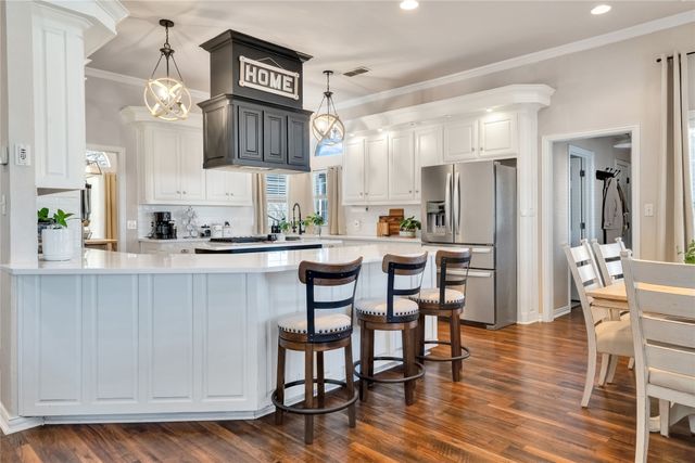 192 County Road 3133, Decatur, TX 76234