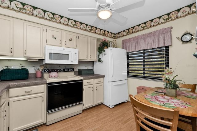 5221 LAKE VILLAGE DRIVE 24, Sarasota, FL 34235