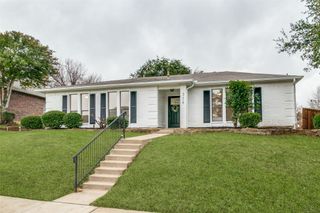 318 Creekmeadow Lane, Lewisville, TX 75067