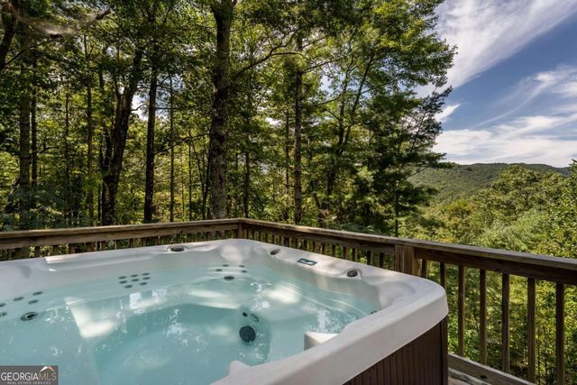 114 Boone Court, Ellijay, GA 30540