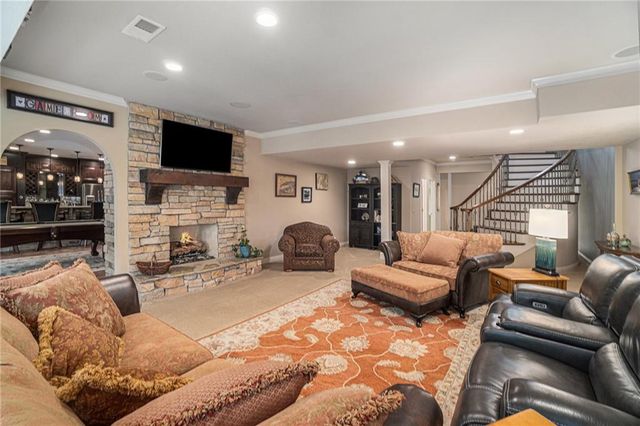 6411 Muirfield Street, Kansas City, MO 64152