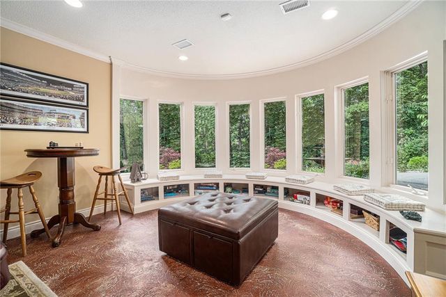 6411 Muirfield Street, Kansas City, MO 64152