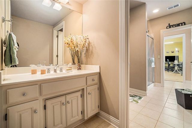 6411 Muirfield Street, Kansas City, MO 64152