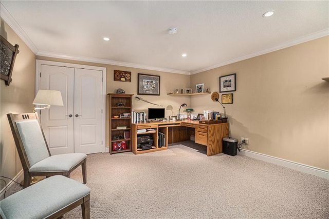 6411 Muirfield Street, Kansas City, MO 64152