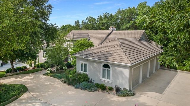 6411 Muirfield Street, Kansas City, MO 64152