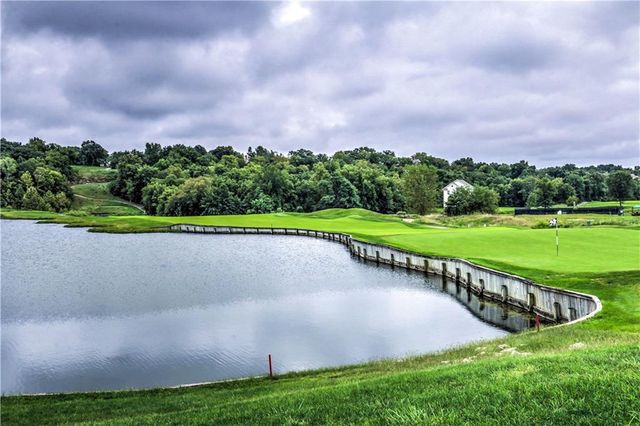 6411 Muirfield Street, Kansas City, MO 64152