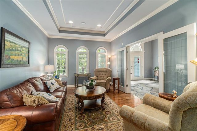 6411 Muirfield Street, Kansas City, MO 64152