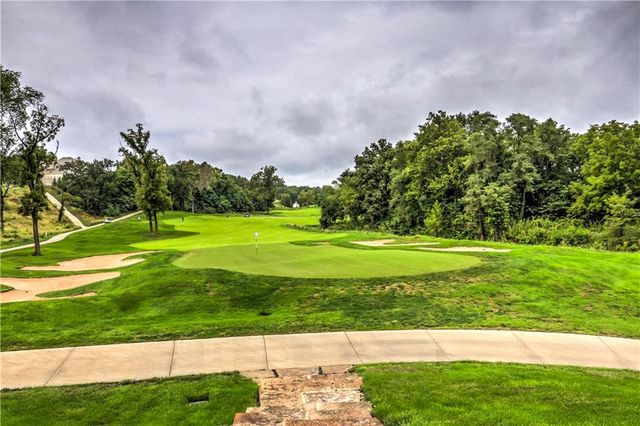 6411 Muirfield Street, Kansas City, MO 64152