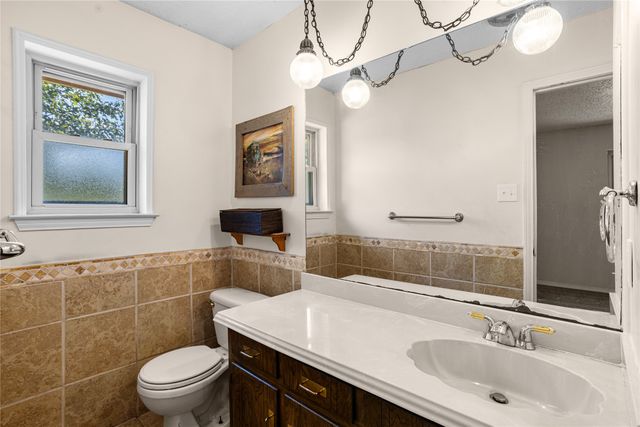 2004 Ford Street, Arlington, TX 76013