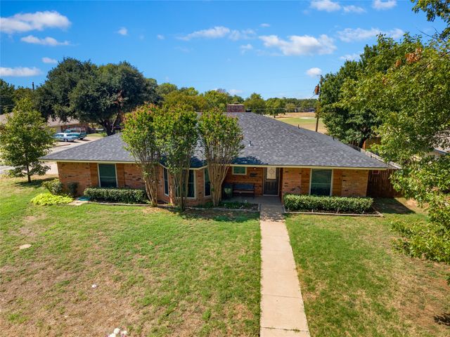 2004 Ford Street, Arlington, TX 76013