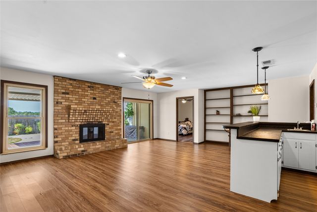 2004 Ford Street, Arlington, TX 76013