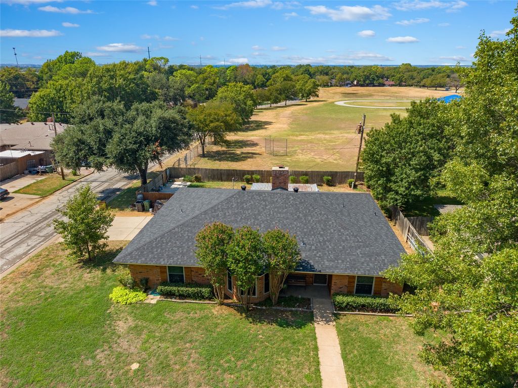 2004 Ford Street, Arlington, TX 76013 — photo 2