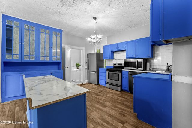 2210 W Burnett Ave, Louisville, KY 40210