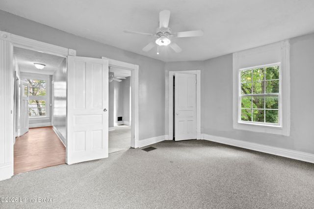2210 W Burnett Ave, Louisville, KY 40210