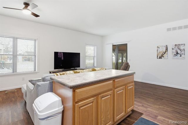 18260 Millstone Drive, Macomb, MI 48044