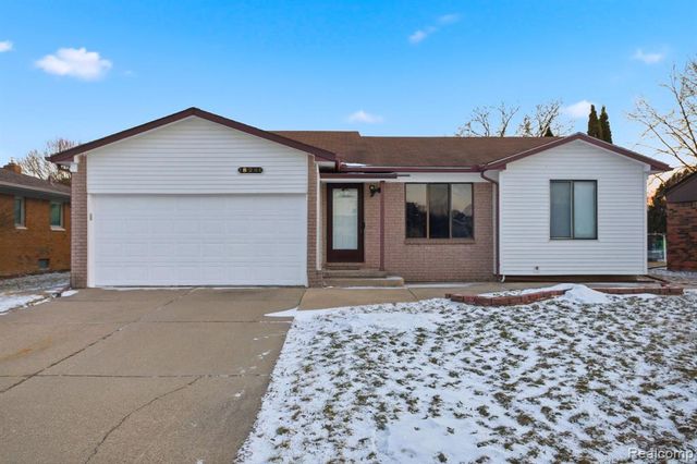 18260 Millstone Drive, Macomb, MI 48044