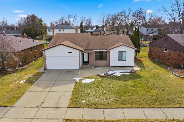 18260 Millstone Drive, Macomb, MI 48044