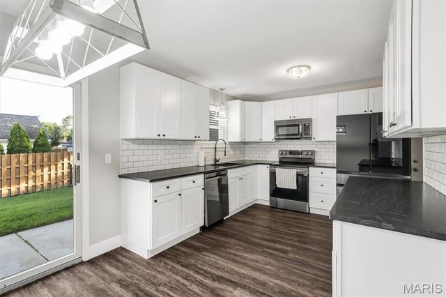 3901 Nugget Drive, St Peters, MO 63376