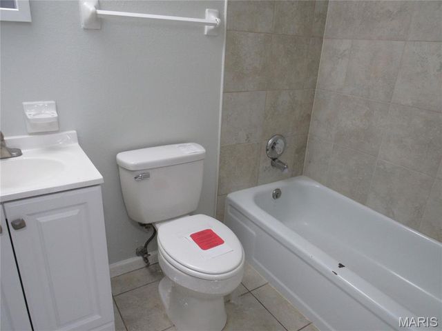 2575 Lindsay Lane, Florissant, MO 63031