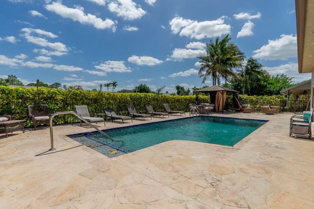 13621 Barberry Drive, Wellington, FL 33414