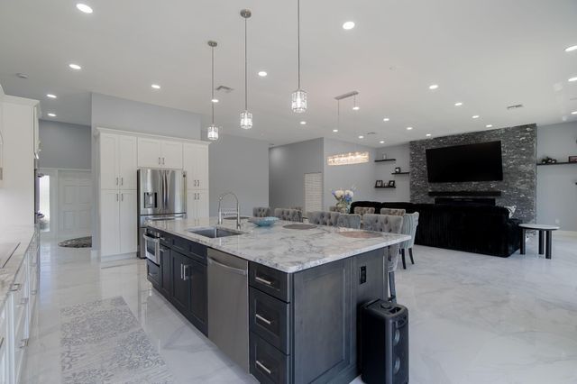 13621 Barberry Drive, Wellington, FL 33414