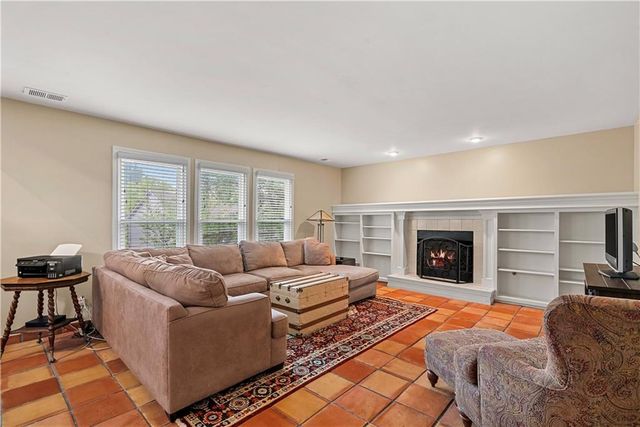 4922 PAYNE Street, Shawnee, KS 66226