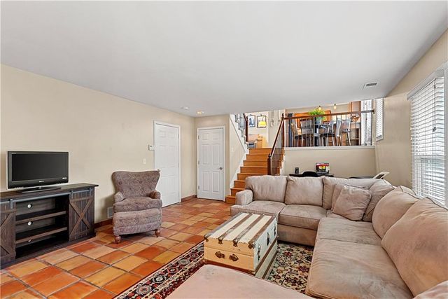 4922 PAYNE Street, Shawnee, KS 66226