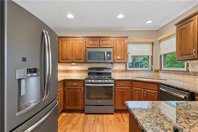 4922 PAYNE Street, Shawnee, KS 66226