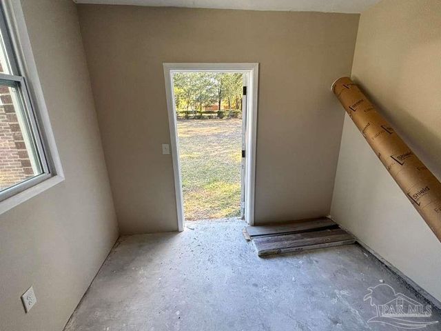 1135 E Burgess Rd, Pensacola, FL 32504