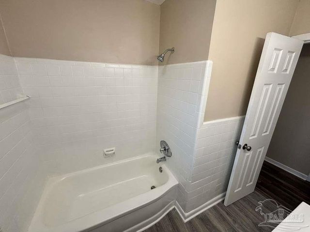 1135 E Burgess Rd, Pensacola, FL 32504