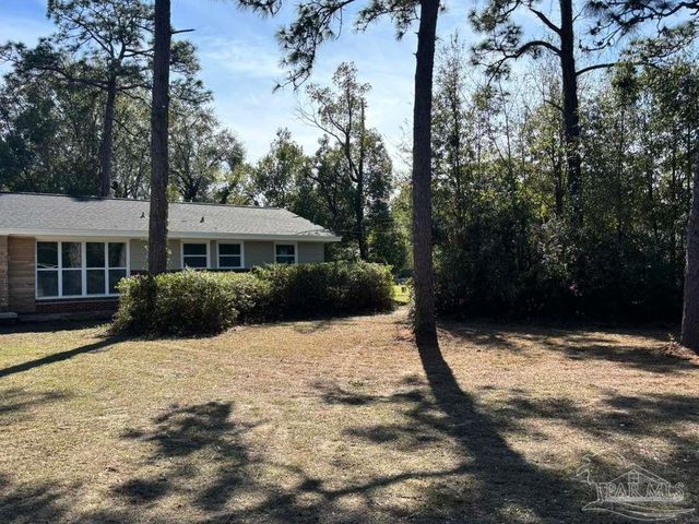 1135 E Burgess Rd, Pensacola, FL 32504
