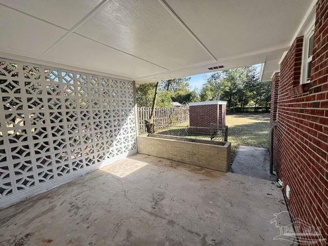 1135 E Burgess Rd, Pensacola, FL 32504