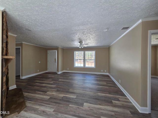 664 Glebe Road, Henderson, NC 27537