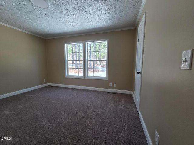 664 Glebe Road, Henderson, NC 27537