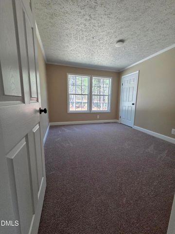 664 Glebe Road, Henderson, NC 27537