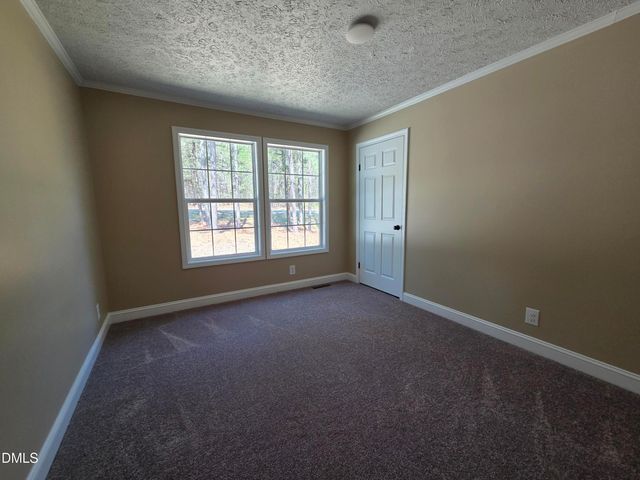 664 Glebe Road, Henderson, NC 27537