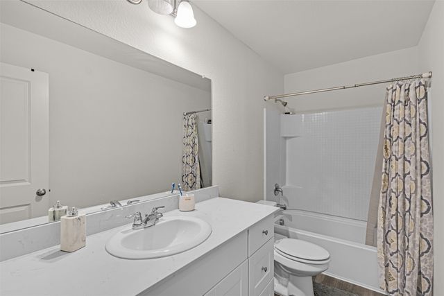 8348 Hawkview Drive, Fort Worth, TX 76179