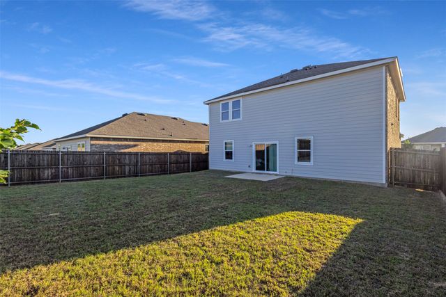 8348 Hawkview Drive, Fort Worth, TX 76179