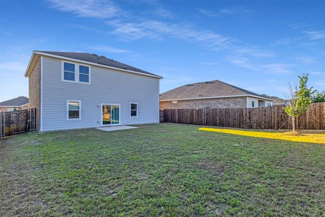 8348 Hawkview Drive, Fort Worth, TX 76179