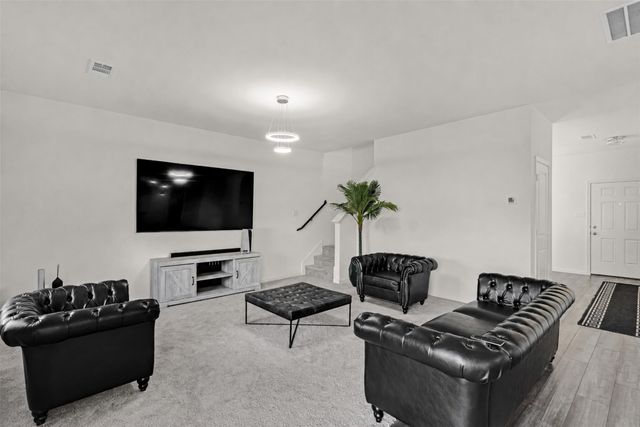 8348 Hawkview Drive, Fort Worth, TX 76179