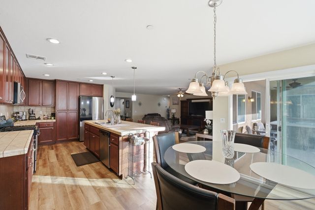 1537 N Irma Street, Visalia, CA 93292