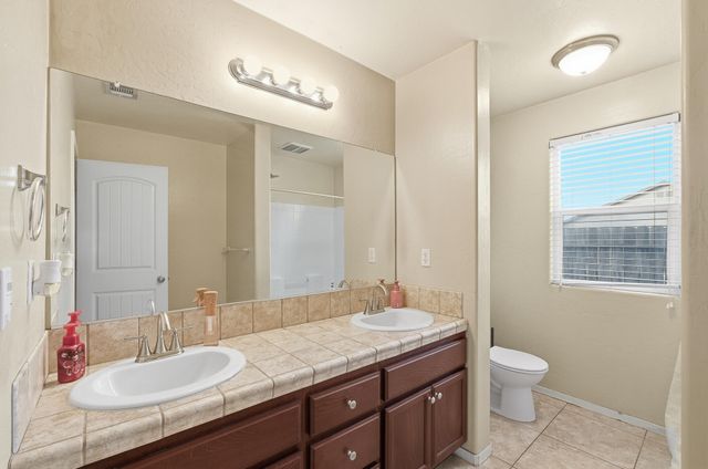 1537 N Irma Street, Visalia, CA 93292