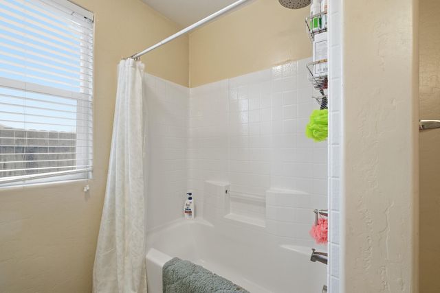 1537 N Irma Street, Visalia, CA 93292