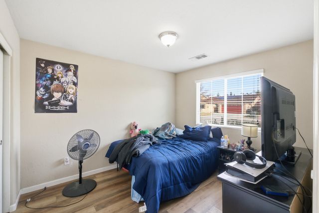 1537 N Irma Street, Visalia, CA 93292