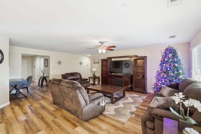 1537 N Irma Street, Visalia, CA 93292