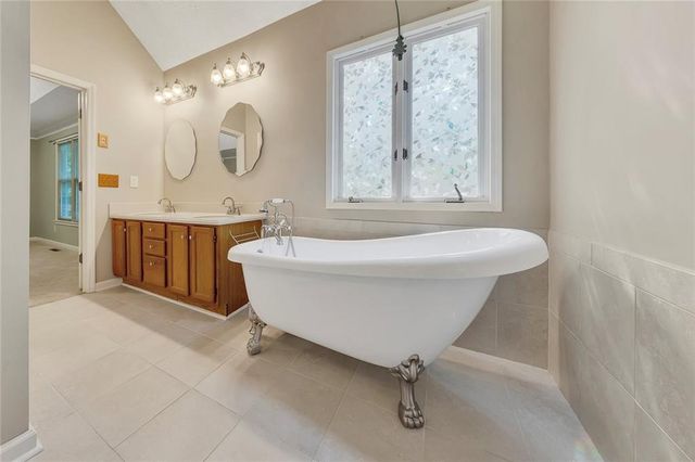 3801 Allyn Drive NW, Kennesaw, GA 30152